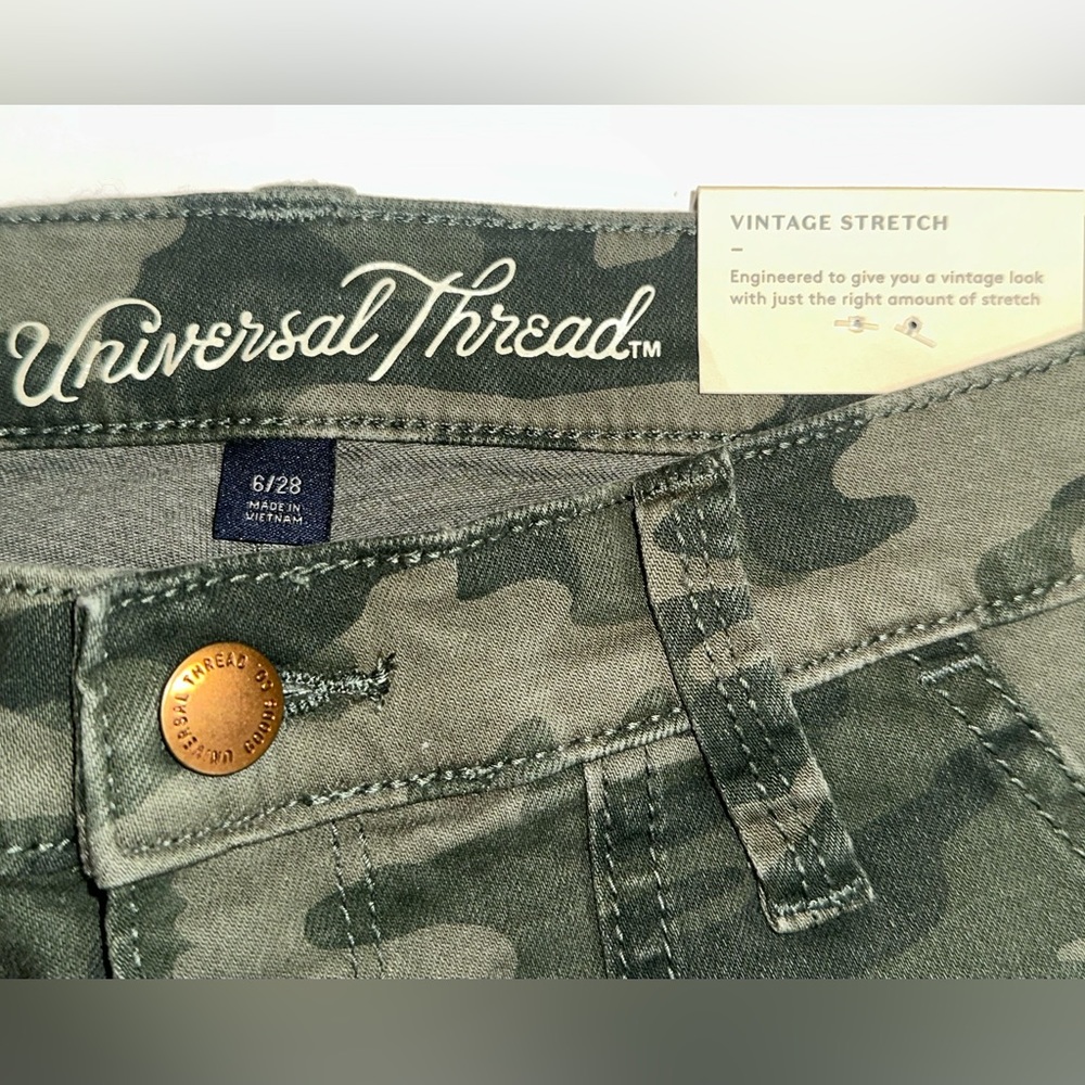 NEW Universal Thread Camo Pants Sz 6 Small Green Camouflage High Rise Straight - Picture 10 of 10